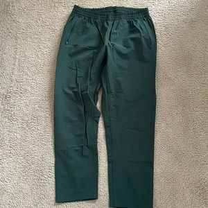 Outdoor Voices RecTrek pants / size medium / green